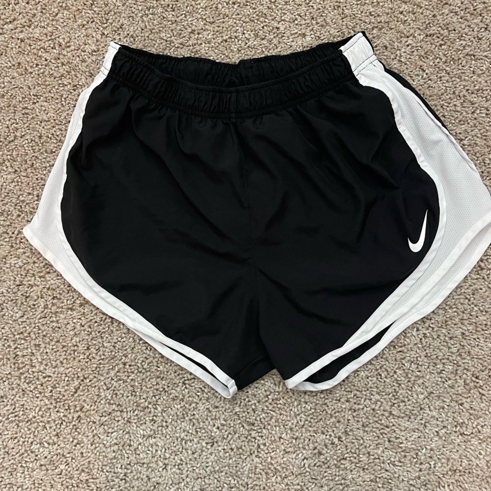 Nike women’s running shorts